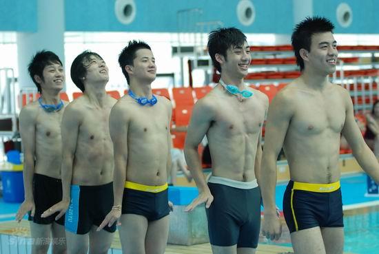 周日直播真男孩11进10 林依轮担任评委【图】