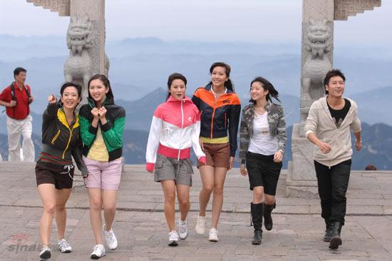 图文:港姐山东亲善之旅--千辛万苦登上泰山