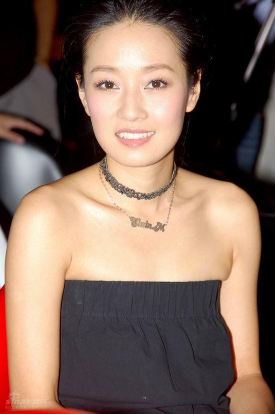 图文：《奋斗》北京发布会--马伊琍面对镜头