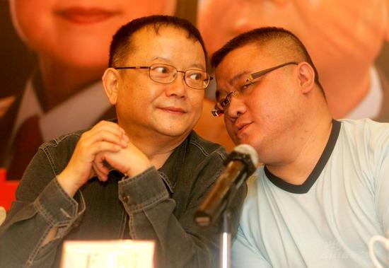 图文：《红梅花开》发布会—王刚和编剧周一民