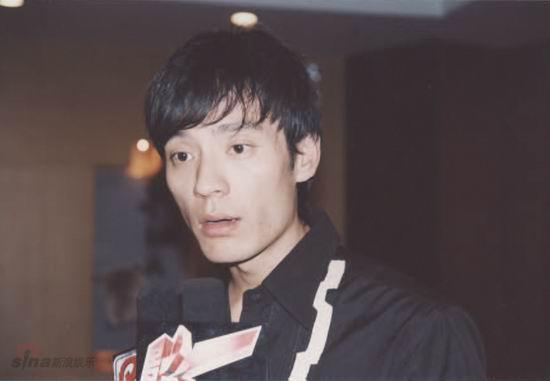 映式-李光洁饰巩向光