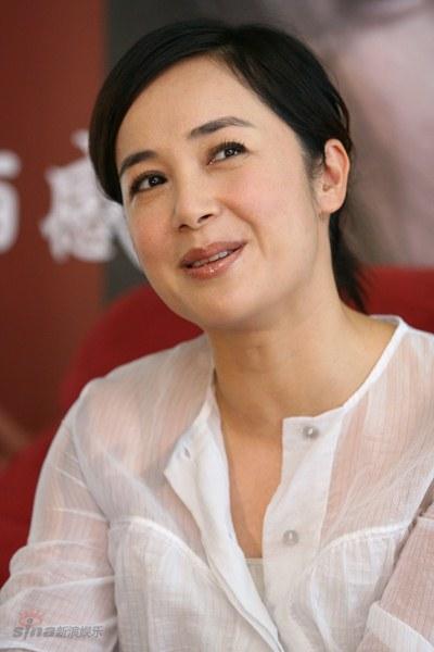 图文:蒋雯丽接受新浪专访--问候新浪网友