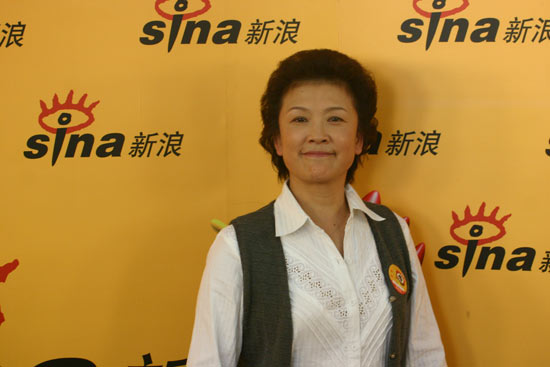 图文：《红梅花开》主创做客-宋春丽风采依旧