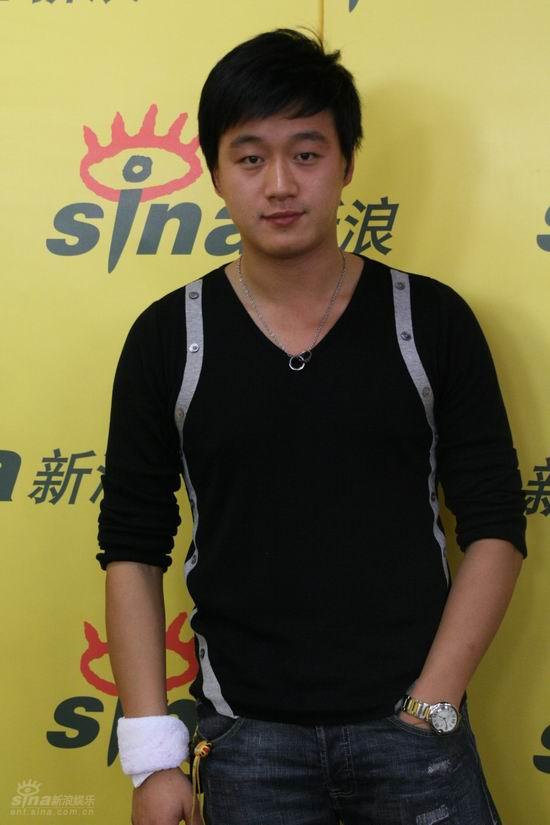 图文：《奋斗》主演做客新浪--主演佟大为