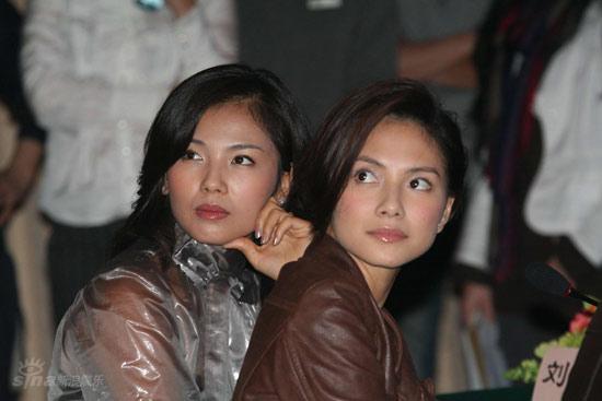 图文:电视剧《大人物》发布会-两位女主角