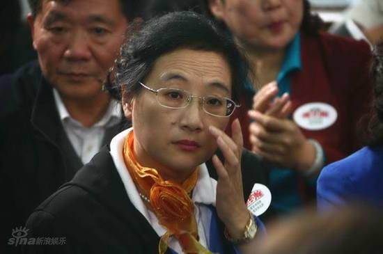 图文:十六岁的花季专场--现场观众也被感动