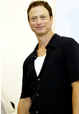 CSI:纽约》主演加里-辛尼斯签订新和约(图)