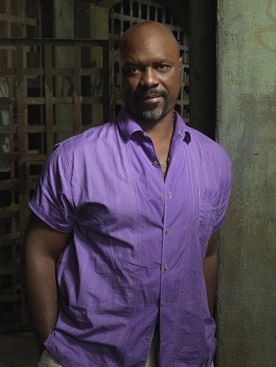 《越狱》第三季演员资料:罗伯特-维斯顿(组图)