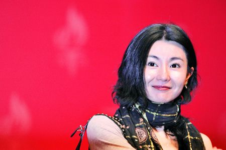 明星盛装出席上海电影节 张曼玉先获杰出贡献