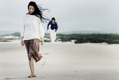 韩剧《你来自哪颗星》延续浪漫经典套路