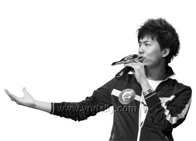 吴克群昆明开唱大舌头