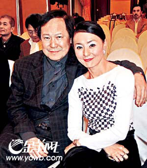 合向李赛凤提出离婚,表示只愿意支付房租及负担儿子的学费,没有多余的
