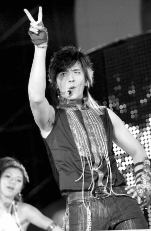 罗志祥南京唱哭女友