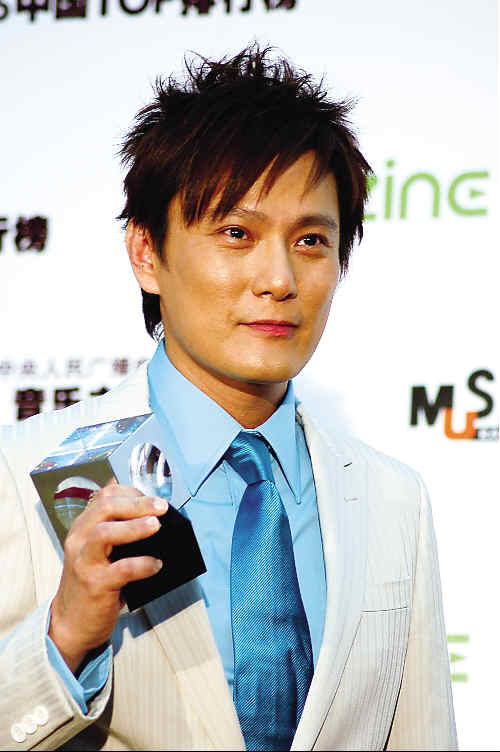 �佱�������ǵ�˫��ս��