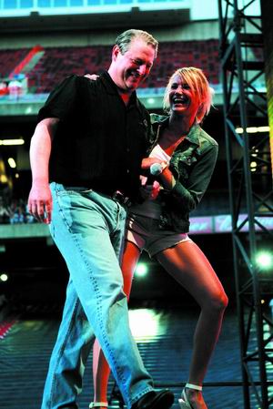 发烧的地球大环境 发冷的上海小气候