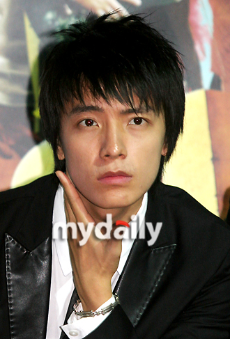 SUPERJUNIOR��NG���Ƕ�����