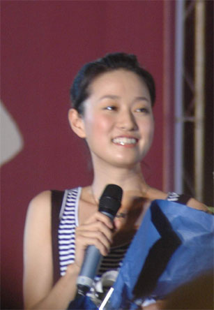 奋斗到福州 马伊璃今日本报接热线