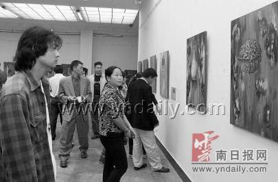 ���������ͻ�չֱ������