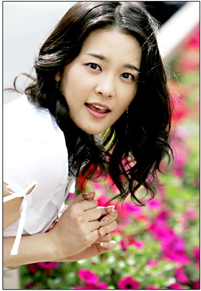 足球明星张学勇和演员金智妍，将于12月8日结婚_影音娱乐_新浪网