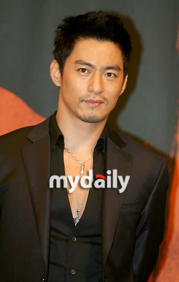 朴诗妍朱镇模出席《爱》制作发布会