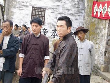 四川作家柳建伟北京当官