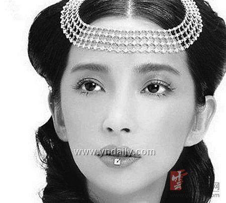 李冰冰神似"香香公主"清代香妃18岁样貌复原