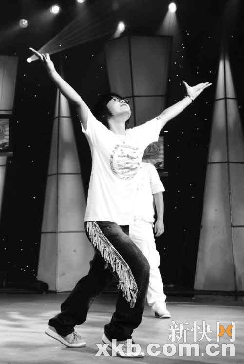 周笔畅亮相 快乐大本营 _影音娱乐_新浪网