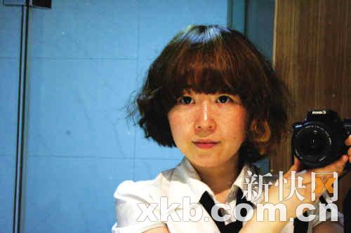 原名袁蕾,著名娱记,和王小峰(按摩乳)