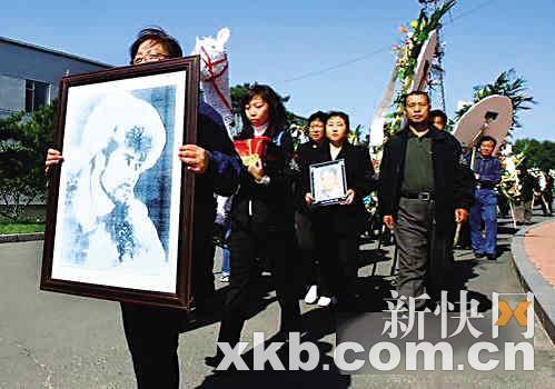 �����ٰ�����ȥ��