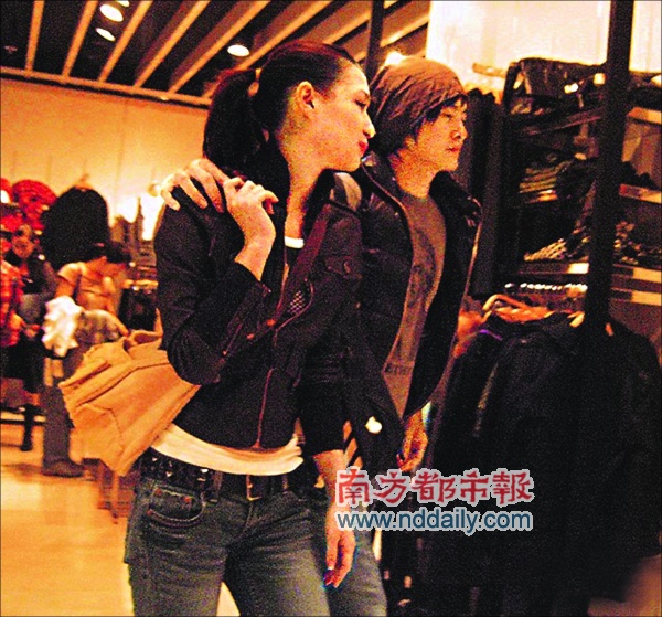 <em>郑元畅</em>揽<em>女</em>高调逛街_影音娱乐_新浪网