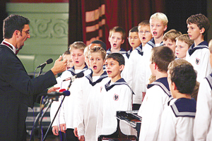 维也纳童声合唱团让重庆夜空飘荡天籁