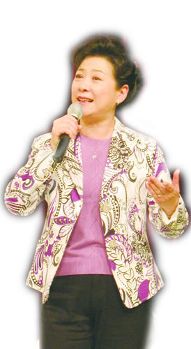《家比天大》6日开播 "第一嫂"王馥荔抵筑