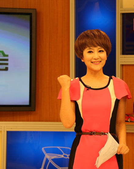 2013SMG名优主持人候选人-李菡