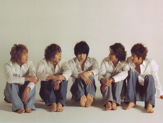 图文:韩国组合三代变迁之东方神起--赤脚青春