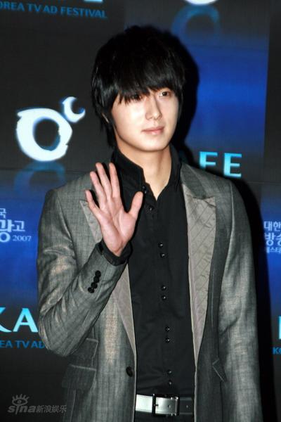 赵仁成李孝利等出席韩国广告庆典颁奖礼【图】