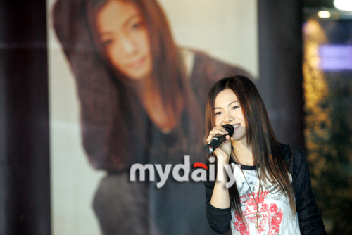 仓木麻衣韩国fans见面会 长发披肩小可爱