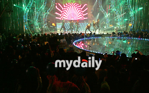 ͼ�ģ���M����ʱ���ݳ���--SuperJuniorȫԱ����