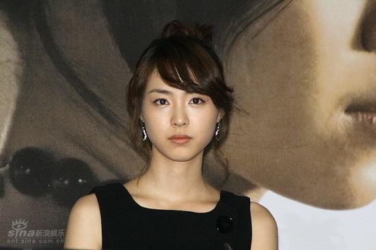 图文：《M》首映记者会--清纯李妍熙