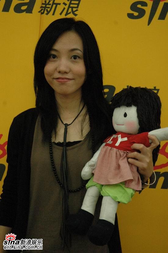 资料图片:第四届东南劲爆音乐奖入围歌手-曹方