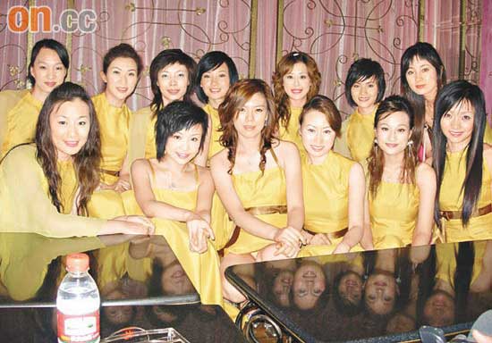 女子十二乐坊会意大利女高音 共奏美妙交响乐