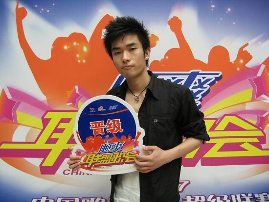 资料介绍:联盟歌会湖北8强--刘虎(图)