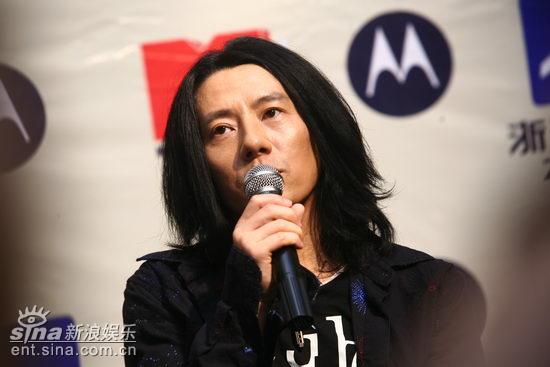 郑钧可能参加快男巡演发誓不和杨二同台组图