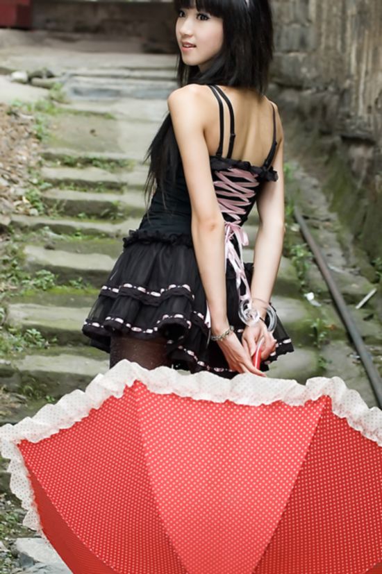 资料介绍:联盟歌会重庆8强--杨雯