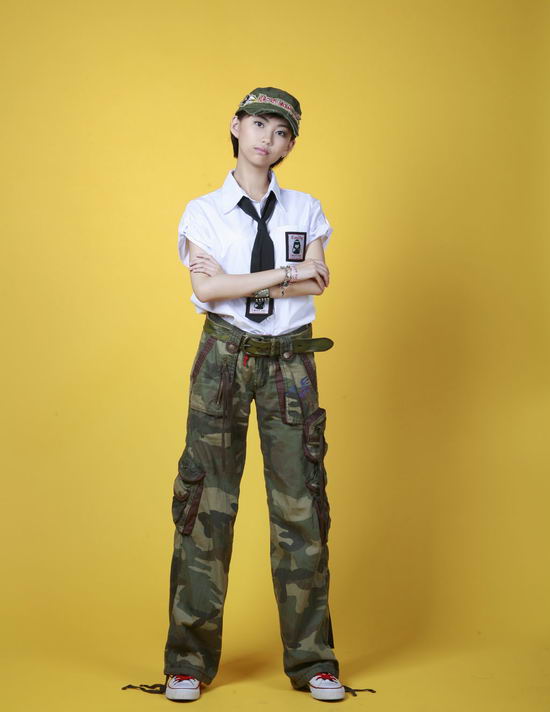 赵芳艺盛装斗秀《酷辣情堡》 FlashMV即将出