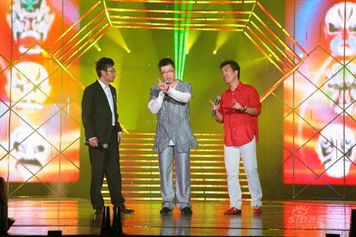 时尚潮流夜上演 齐豫张靓颖合唱《橄榄树》(图