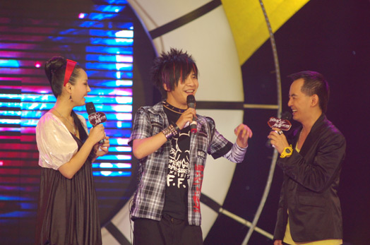 �����ǹ����ֿ����������ΰ���һ�����Ůʾ��