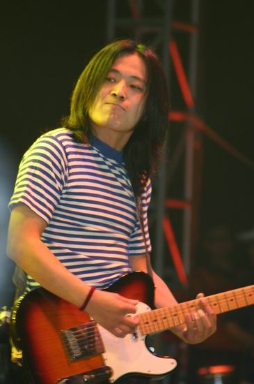 ����Ѳ��չ���˶�֮��Ҧ�����ֺ�������ҡ��