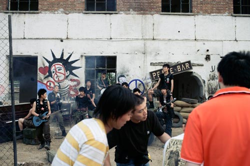 ����д�����ĳ���Ļ��Ƭ������½���ٺ���(ͼ)