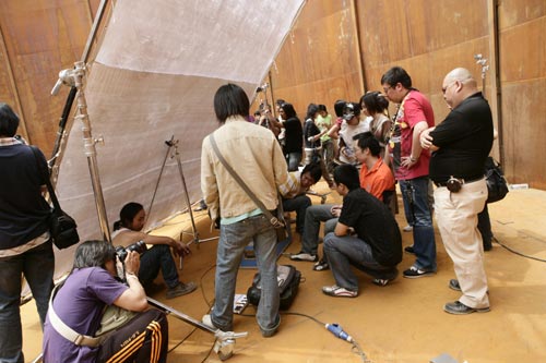 ����д�����ĳ���Ļ��Ƭ������½���ٺ���(ͼ)