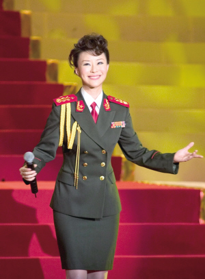 群星军歌嘹亮《走进新时代》以饱满情绪唱经典